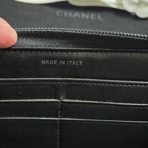 CHANEL Boy Black Quilted Lambskin Zip-around Wallet - Picture 13 of 14